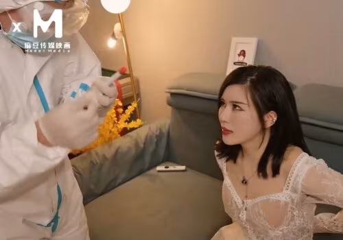Vào test covid-19, hai anh thanh niên số hưởng địt những cô nàng nóng bỏng
